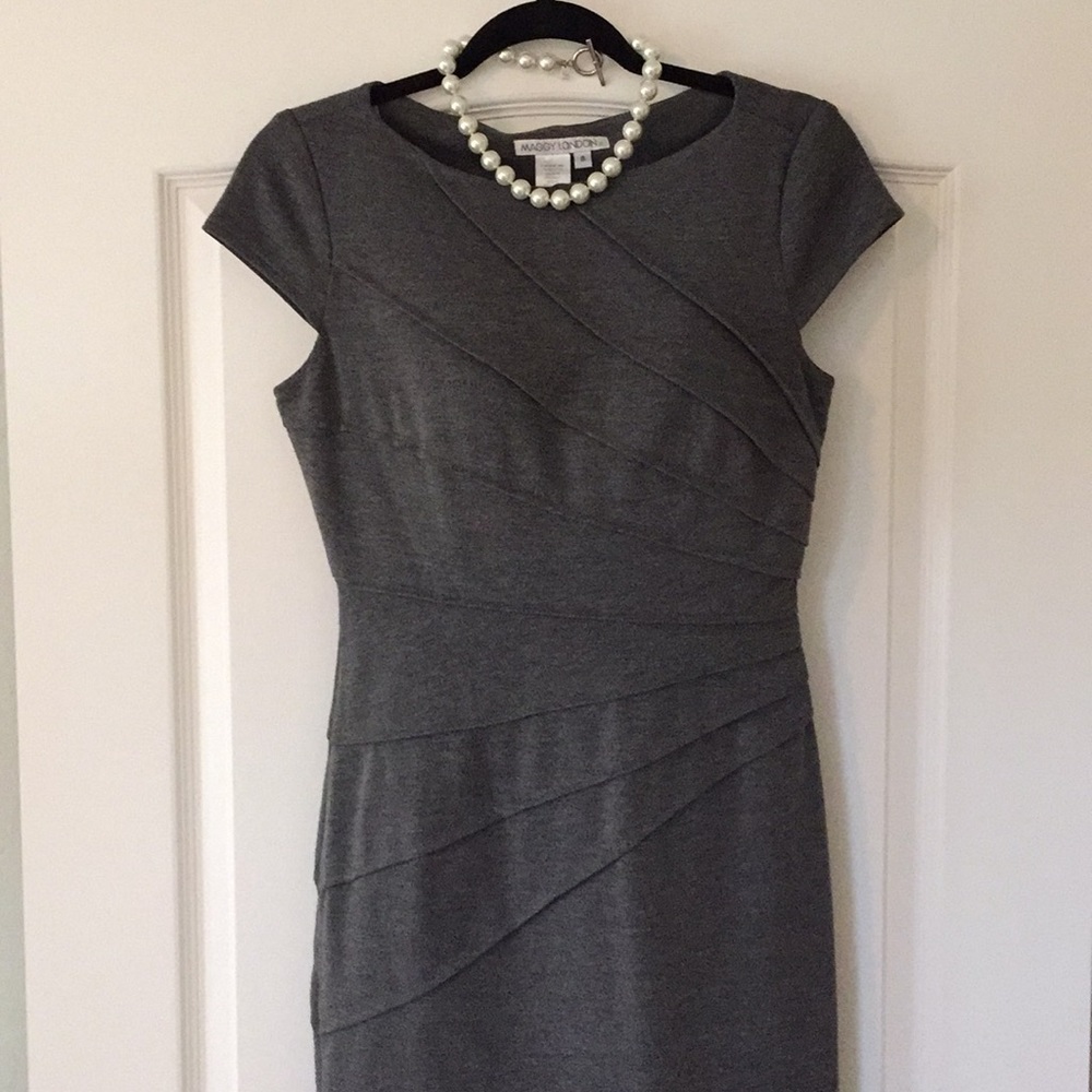 Maggie London Gray Dress Size 8. EUC!
